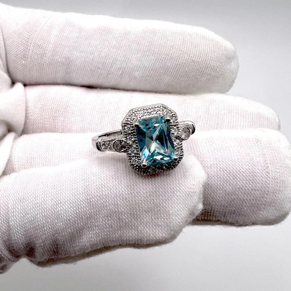 .925 Sterling Silver Aquamarine Cz Ring - Picture 16 of 16
